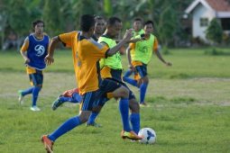 Arema Ajak P-MU Uji Coba