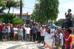 Soroti Kinerja Anggota DPRD