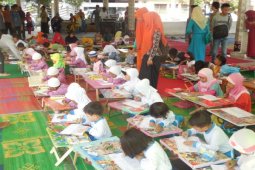 Lomba Mewarnai Kaligrafi