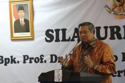 Silaturahmi SBY di RSI Surabaya
