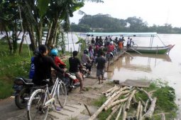 Tetap Menyeberang