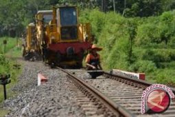 Jambi bentuk tim pembebasan lahan jalur kereta