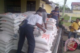 Bulog Ketapang Gelar Operasi Pasar Beras