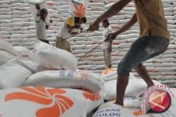 Penyaluran rastra Jambi seratus persen