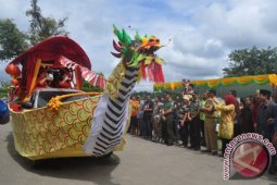 Pawai Budaya Sambut Cap Go Meh Di Melawi