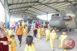 Lanud ATS 'Kebanjiran' Pelajar