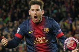 Messi pecahkan rekor hattrick spanyol saat Barca puncaki klasmen