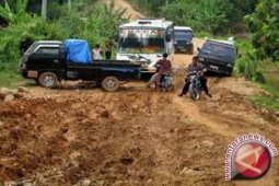 Bupati Merangin dukung pembukaan jalan ke Bengkulu