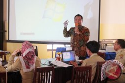 Membekali Sertifikasi Profesi Humas