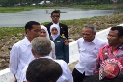 Jokowi Pantau Waduk Paya Seunara Sabang