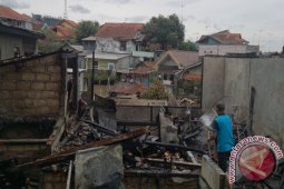 Tungku Bekas Masak Diduga Penyebab Kebakaran Rumah