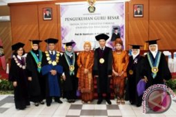 Universitas Pancasila Kukuhkan Syamsudin Sebagai Guru Besar