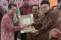 Pemkot Bontang  Terima Penghargaan IMP