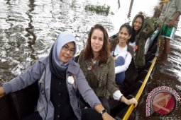 SBI Tanam Rambai Di Pulau Bakut