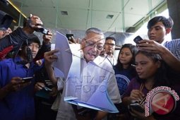 Serahkan Susunan Pengurus Golkar
