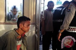 Warga Tangkap Tukang Ojek Curi Uang Wakaf
