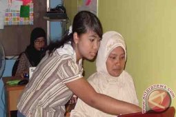 Sekdes Dibekali Keterampilan Komputer