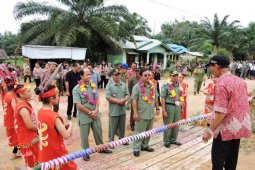 Wabup Sekadau Resmikan Kantor Desa Maboh Permai