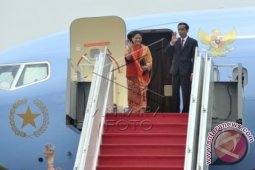 Naik Shinkansen Jokowi Kunjungi Pabrik Toyota