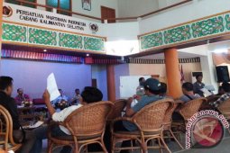 PWI  Gelar Pertandingan Futsal Antar-Desk Liputan