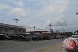 Bupati Melawi Pertanyakan Kuota BBM