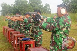 LANUD SAM LATIHAN MENEMBAK