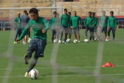 Arsiteki Timnas, Riedl Targetkan Final AFF 2016