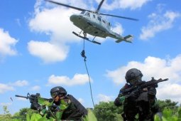 Latihan Penempatan dengan Heikopter