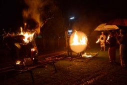 Bakar Ogoh-ogoh