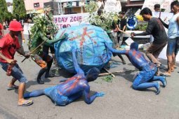 Aksi Hari Bumi Tulungagung