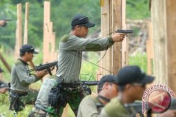 Latihan Bersama Lantern Iron