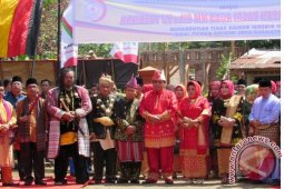Gubernur Jambi dianugrahi gelar adat Batak