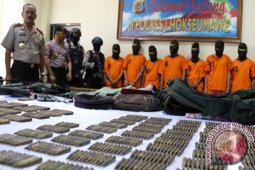 Polisi Tahn 13 Kelompok Bersenjata di Aceh