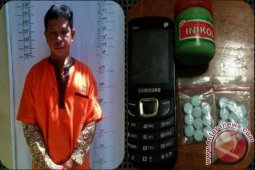 Polisi Tangkap Penjual Ekstasi Puluhan Butir