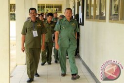 Meracik menu pendidikan dari pinggir hutan