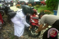 Polresta Bagikan Kunci Gembok Kurangi Pencurian Motor