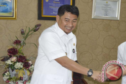 Hamim Pantau Stok Kebutuhan Pokok