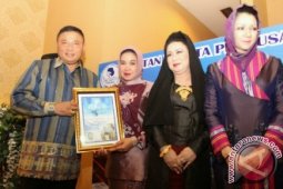 Hj Najirah Raih Penghargaan Wanita Inspiratif