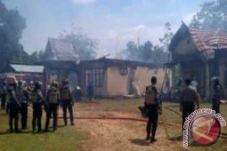 Lima pelaku pembakaran Polsek Limun menyerahkan diri
