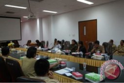 Komisi I Mediasi Konflik Karyawan dengan Manajemen KJS