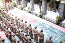 Satpol Tangerang Sita Minuman Keras Pedagang
