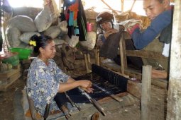 Tenun Gedog Tuban