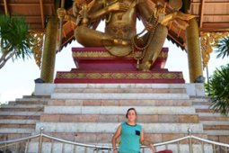 Patung Buddha Empat Wajah
