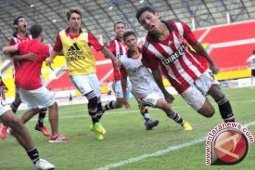 Rayo hambat upaya Valencia tembus Liga Champions