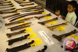 Pemerintah agar mendata benda budaya para kolektor