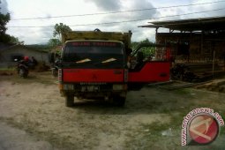 BKSDA Kalbar Amankan Kayu Hasil Pembalakan Landak