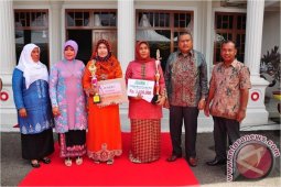 Bupati Minta Pejabat Wajib Konsumsi Bahan Pangan Lokal