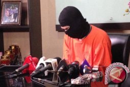 RA Ungkap Kriteria Perempuan Terlibat Prostitusi Artis