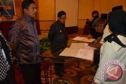 123 Kepala Desa Tanda Tangani Pakta Integritas