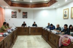 Kaltim Berguru Perda Hukum Adat ke Bali